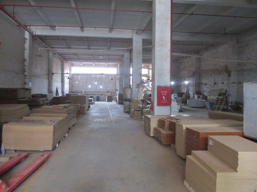 金旺呈 轻奢欧美实木桌椅行业的领导品牌如何引领互联网销售新风尚